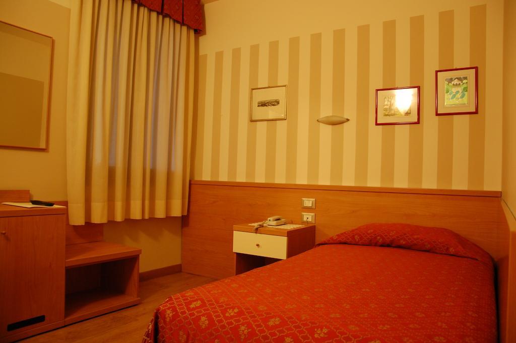 Hotel Belie San Martino di Lupari Chambre photo